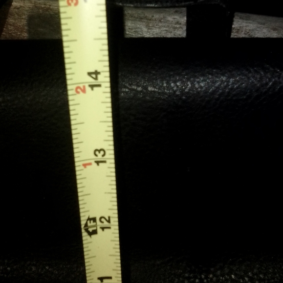 Poverty flats large leather backpack - Picture 3 of 10